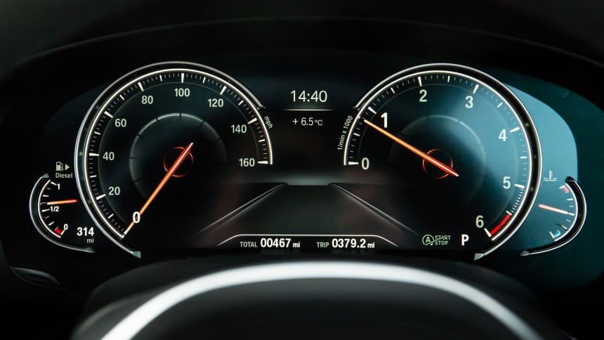 162d7705-18b6-40b2-96bf-ccfbb0380985-1 Virtual car dashboard
